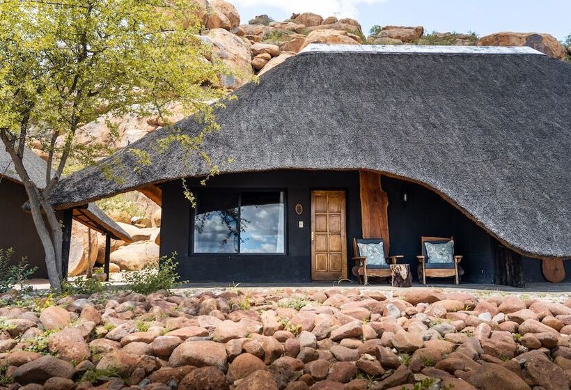 هتل Ai Aiba The Rock Painting Lodge