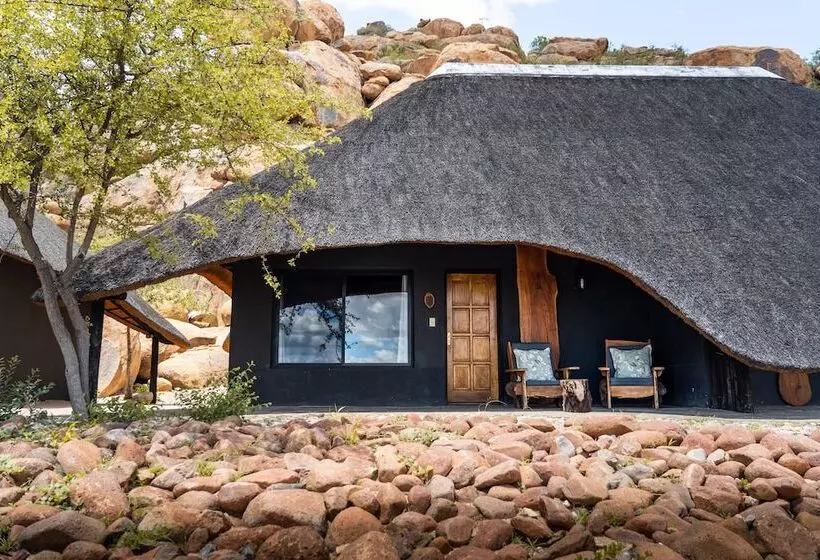 هتل Ai Aiba  The Rock Painting Lodge