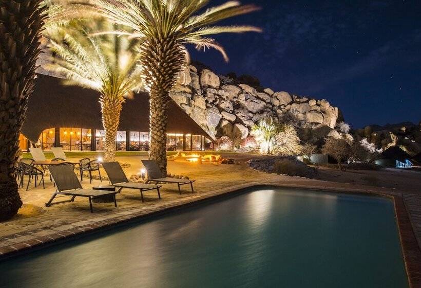 هتل Ai Aiba The Rock Painting Lodge