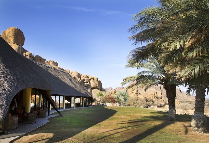 هتل Ai Aiba The Rock Painting Lodge