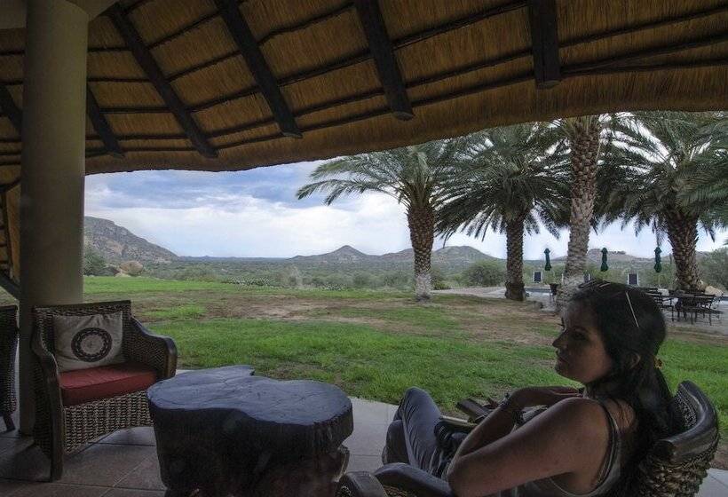 هتل Ai Aiba The Rock Painting Lodge