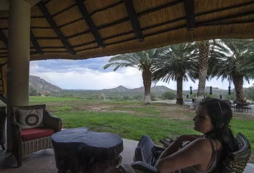 هتل Ai Aiba  The Rock Painting Lodge