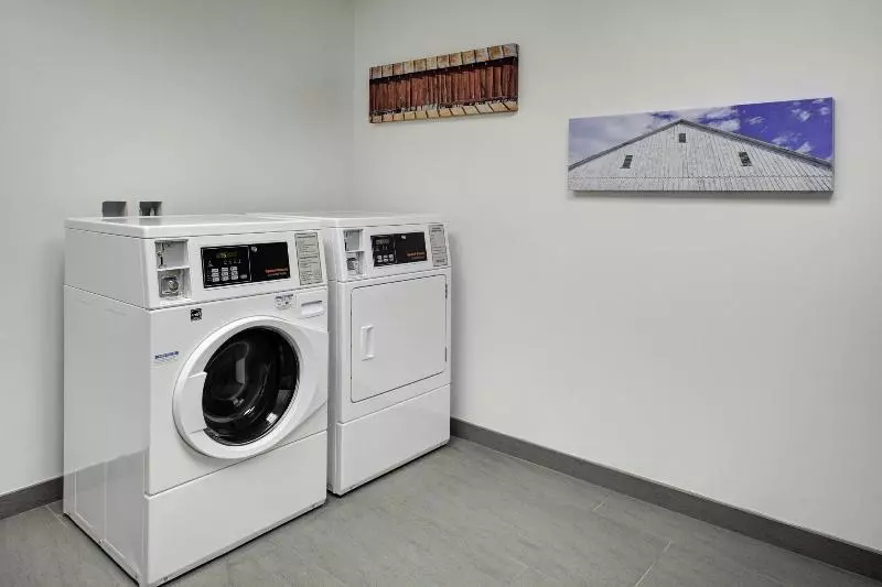 Hotelli Fairfield Inn & Suites By Marriott Roanoke Salem