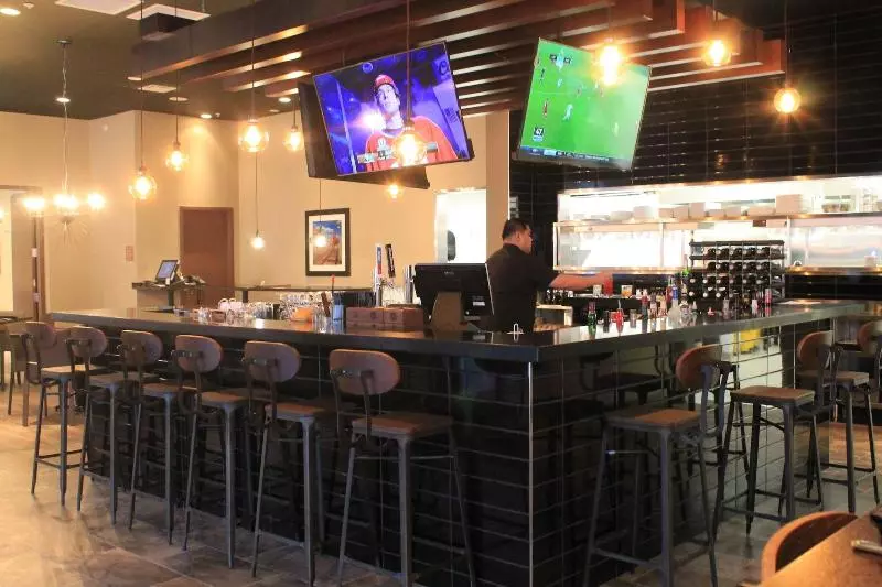 ホテル Four Points By Sheraton Grande Prairie