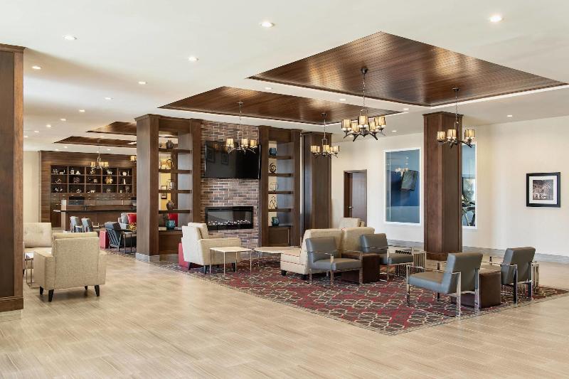 Hotel Four Points By Sheraton Grande Prairie