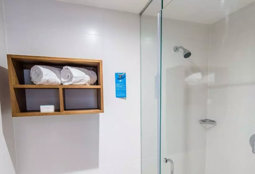 هتل Hampton By Hilton Santo Domingo Airport