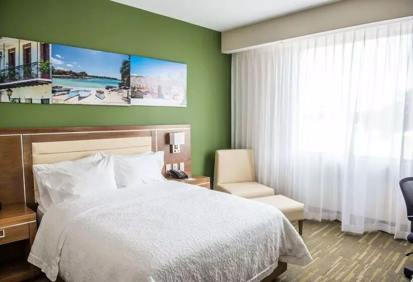 هتل Hampton By Hilton Santo Domingo Airport