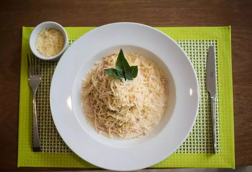 هتل Hampton By Hilton Santo Domingo Airport