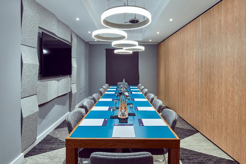 هتل Holiday Inn Express Gibraltar By Ihg