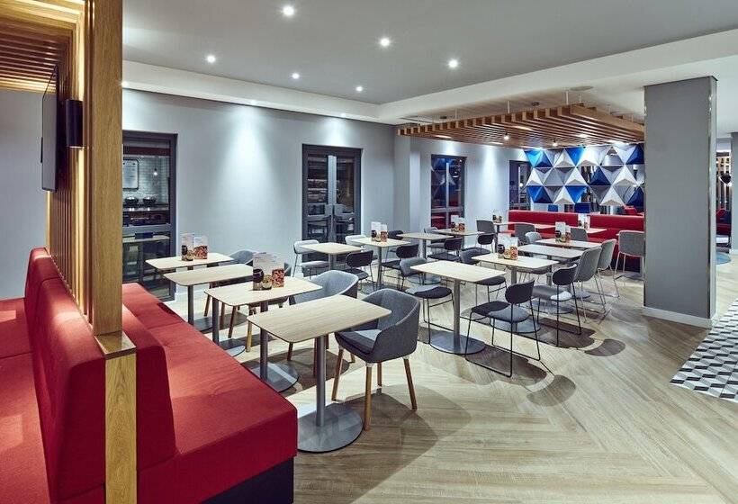 هتل Holiday Inn Express Gibraltar By Ihg