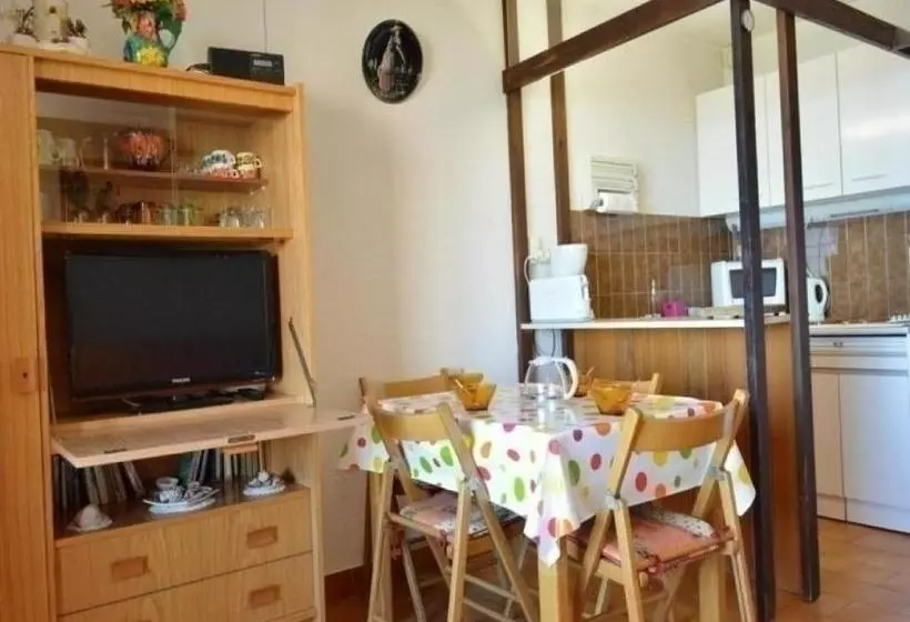 Hotelli Les Indes Galantes