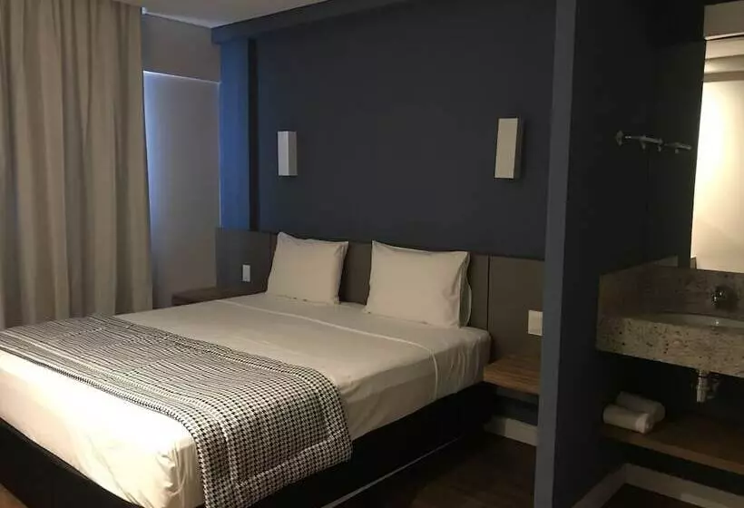 ホテル Maringá Airport