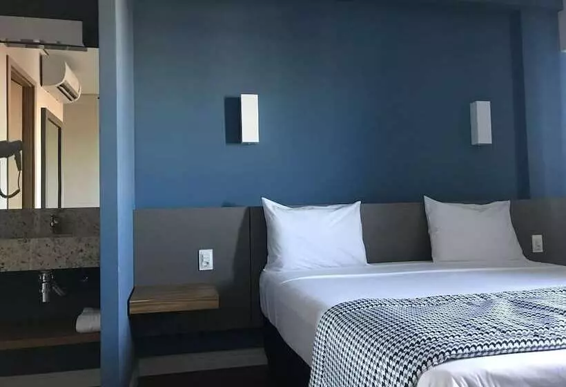 ホテル Maringá Airport