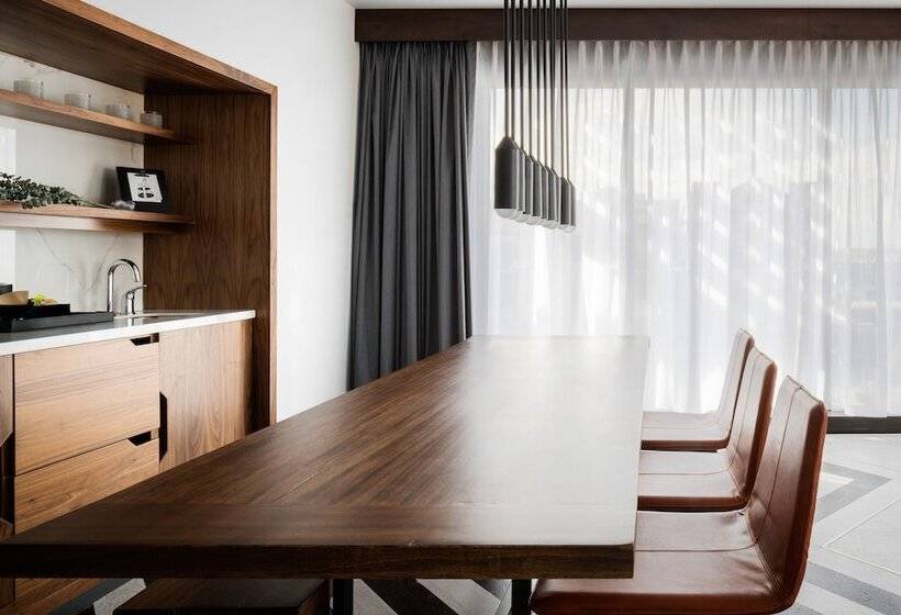 The Maven Hotel At Dairy Block