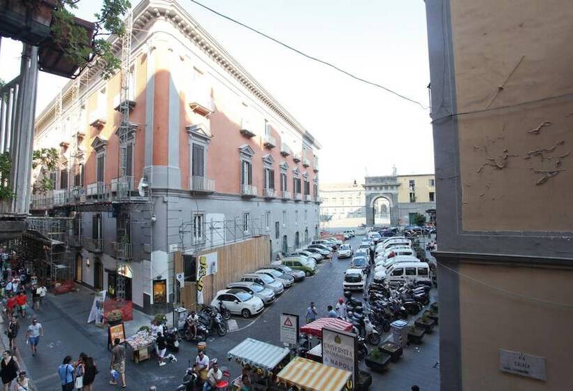 تختخواب و صبحانه Napolì Affittacamere