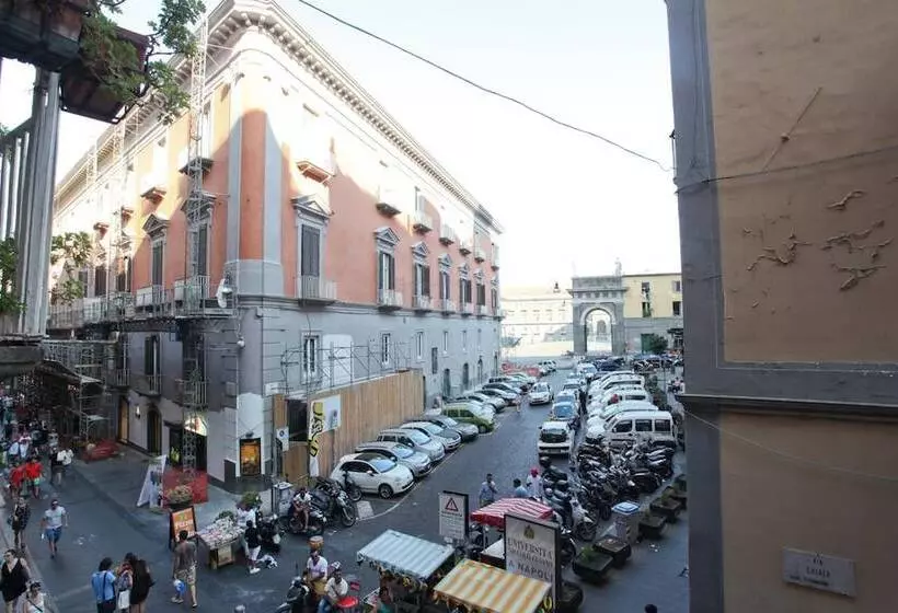 تختخواب و صبحانه Napolì Affittacamere