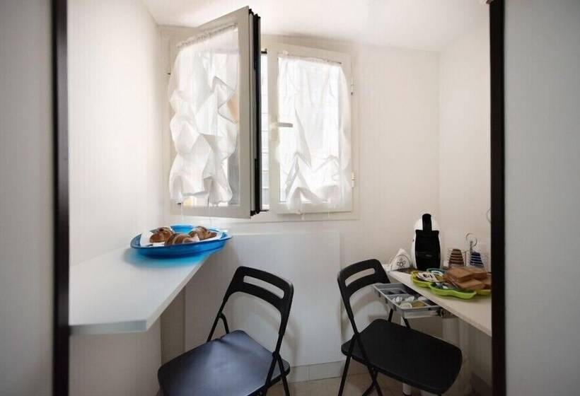 تختخواب و صبحانه Napolì Affittacamere