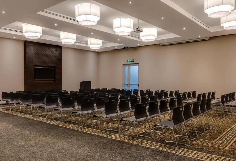 Protea Hotel by Marriott Owerri Select