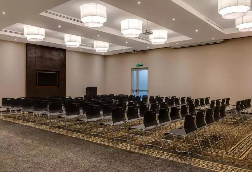Protea Hotel by Marriott Owerri Select