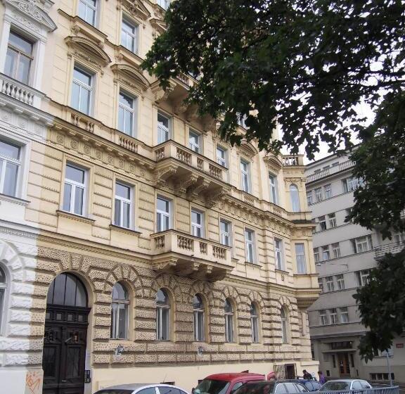 هاستل Museum Inn