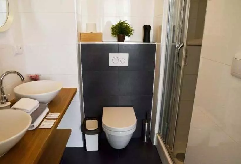 Retkeilymaja The Republic Apartments