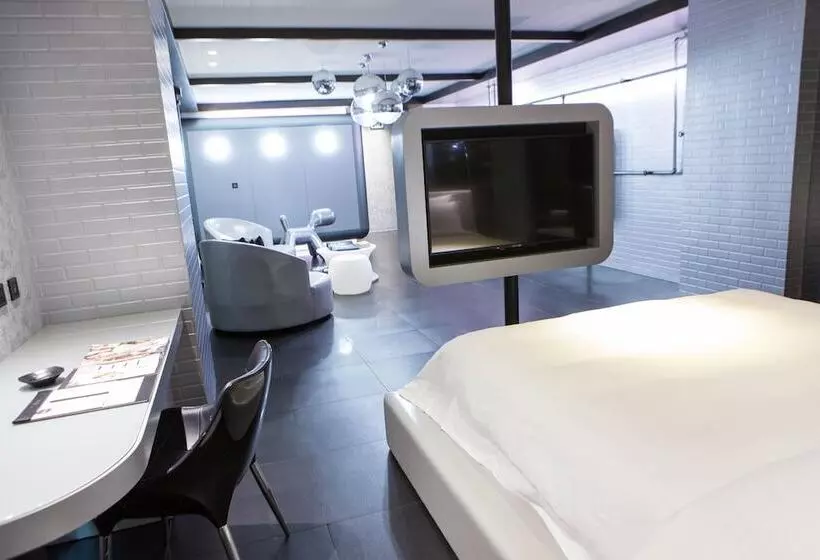 All Ur Boutique Motel   Xin Jhung Branch