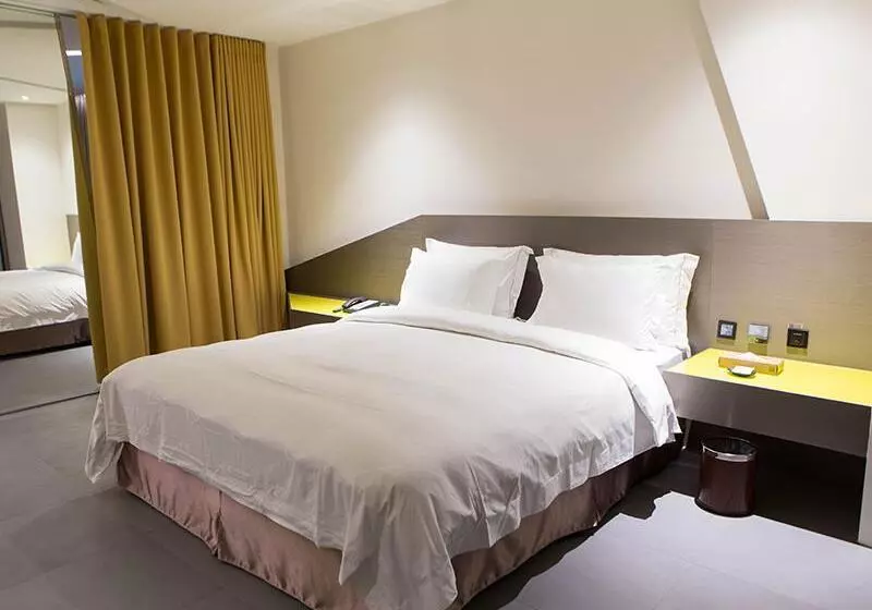 All Ur Boutique Motel   Xin Jhung Branch