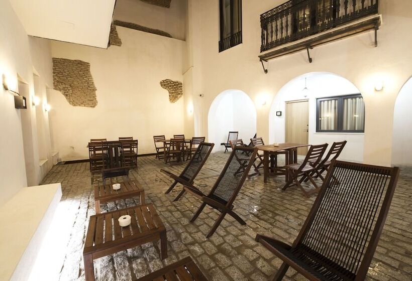 U Sense For You Hostel Sevilla