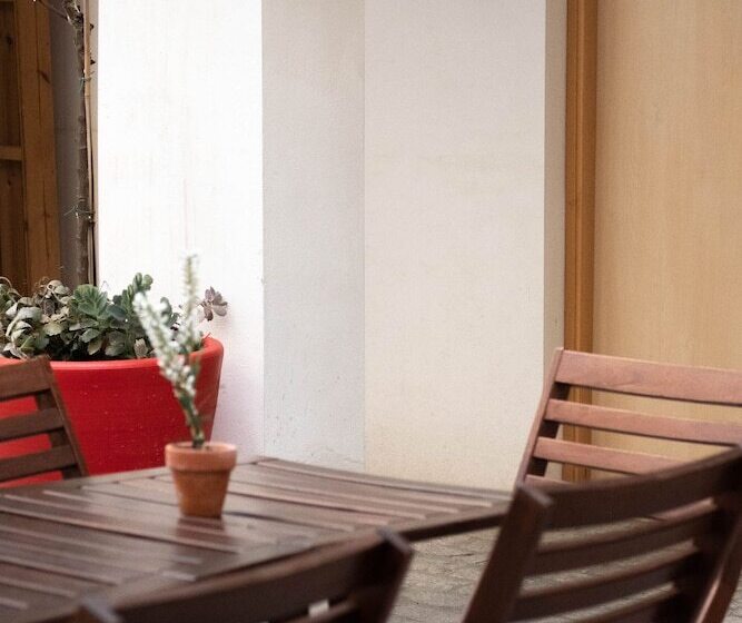 U Sense For You Hostel Sevilla