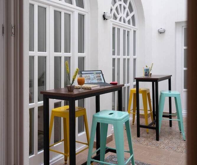 U Sense For You Hostel Sevilla