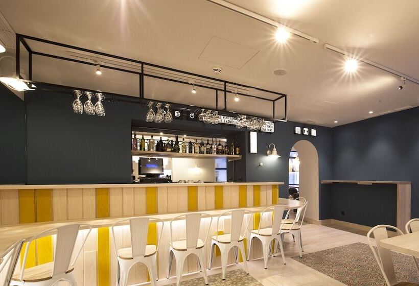 U Sense For You Hostel Sevilla