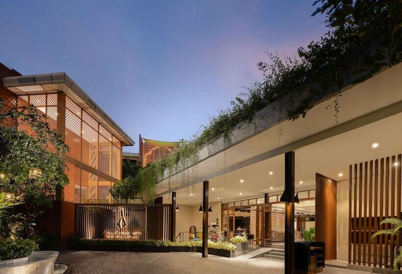 فندق Avista Grande Phuket Karon   Mgallery