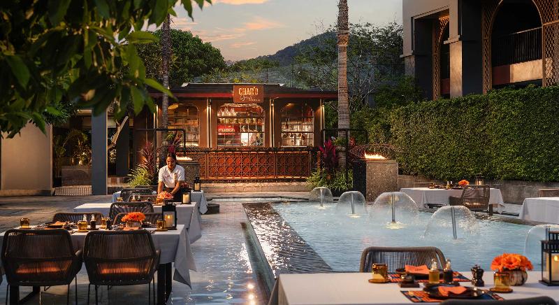 فندق Avista Grande Phuket Karon   Mgallery