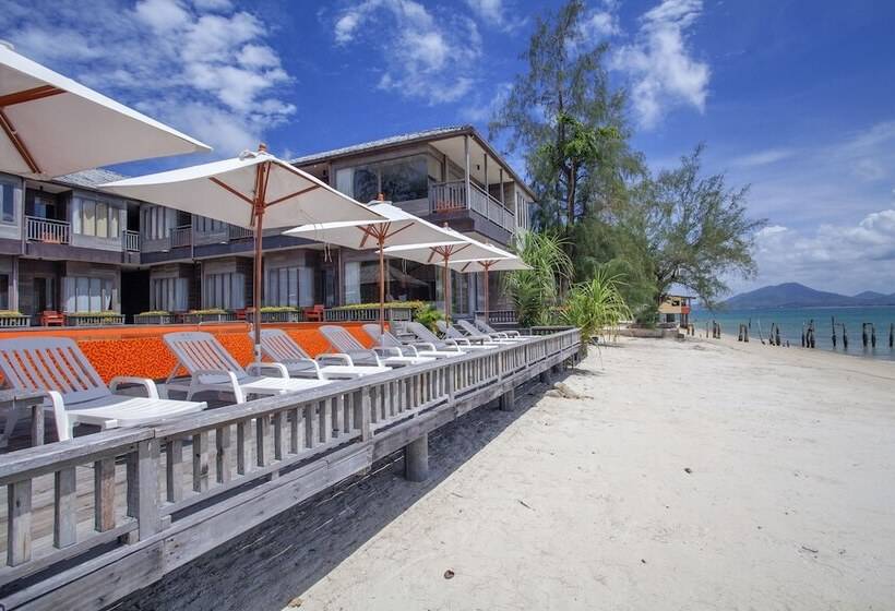 호텔 Baan Ploy Sea