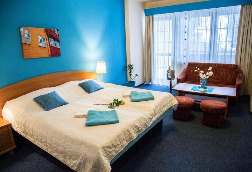 Hotelli Centrum Harrachov