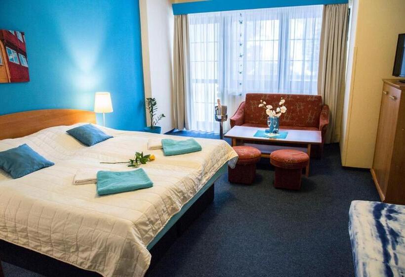 Hotelli Centrum Harrachov