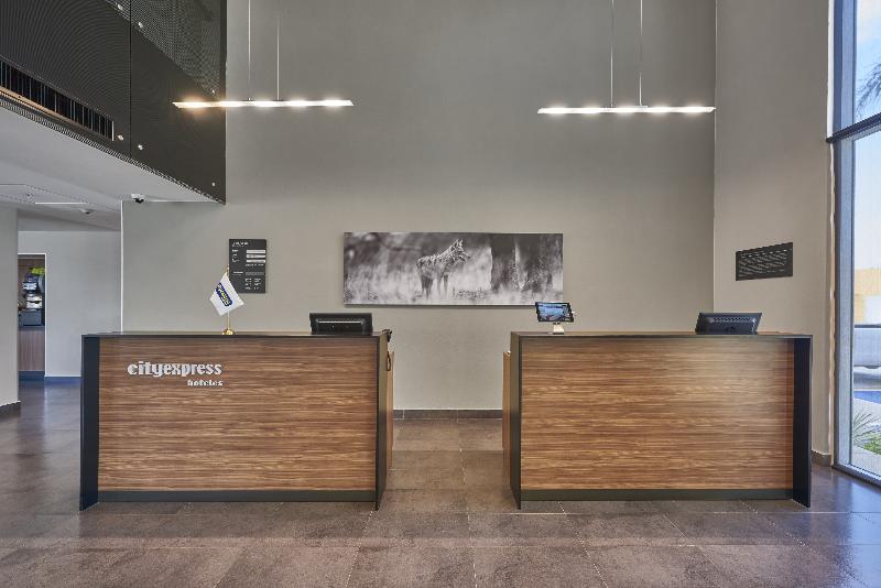 فندق City Express By Marriott Monterrey Lindavista