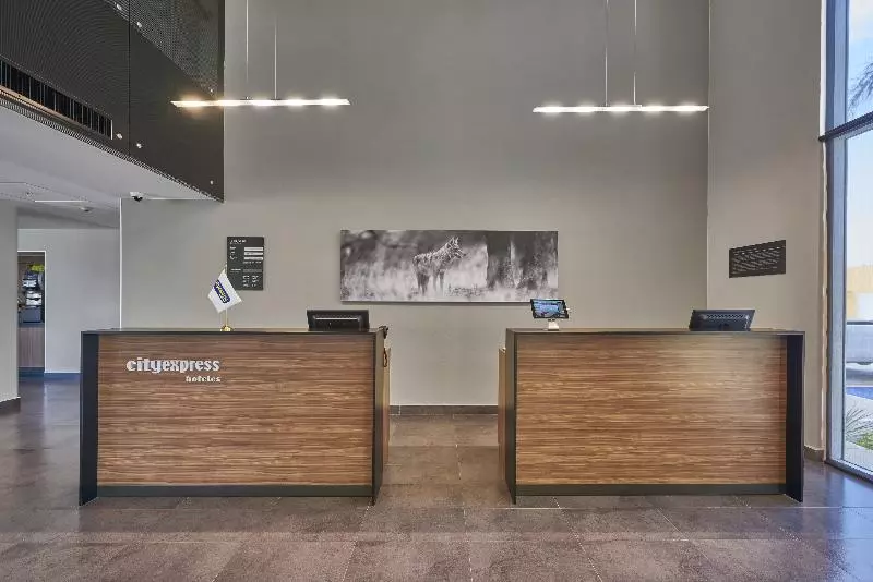 ホテル City Express By Marriott Monterrey Lindavista