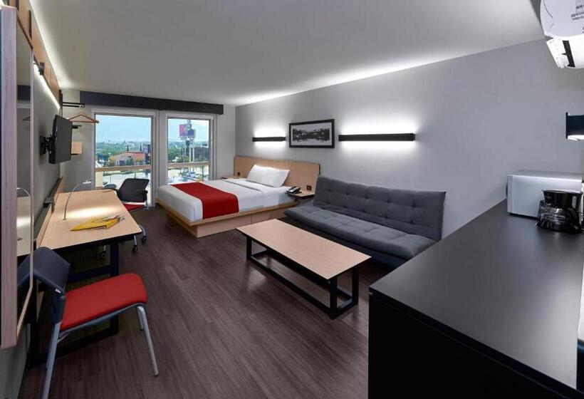فندق City Express By Marriott Monterrey Lindavista