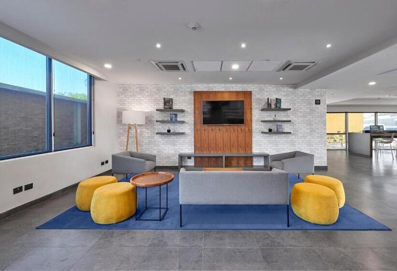 فندق City Express By Marriott Monterrey Lindavista