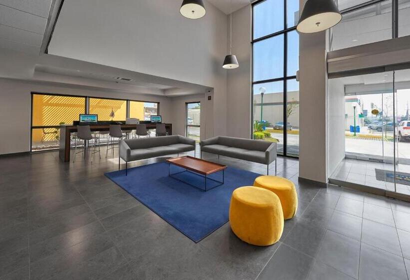 فندق City Express By Marriott Monterrey Lindavista