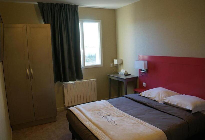 ホテル L Horizon  Restaurant La Fougassette