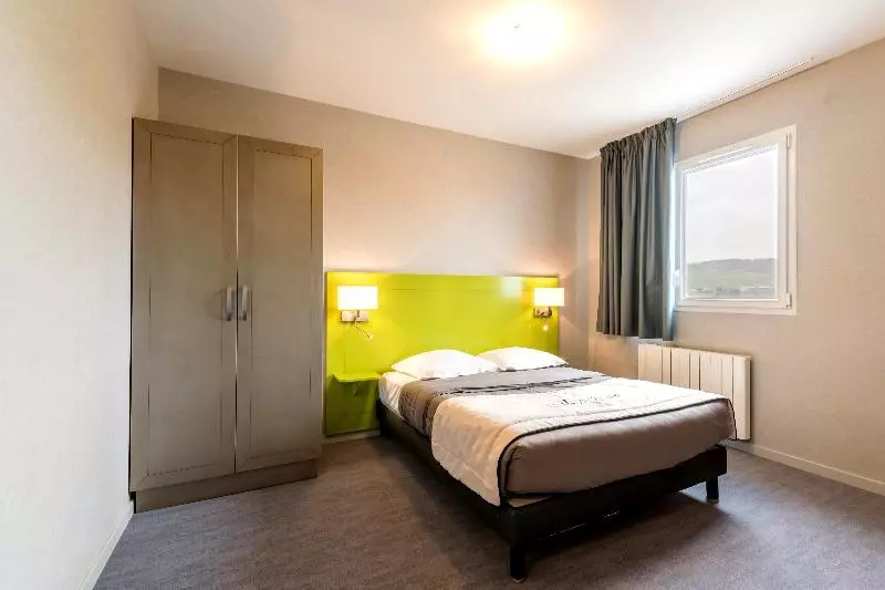 ホテル L Horizon  Restaurant La Fougassette