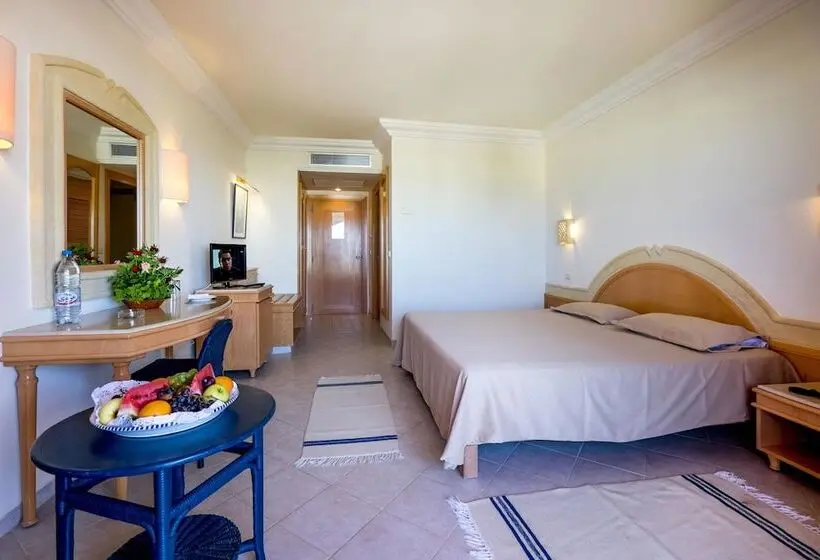 ホテル Medina Les Quatre Saisons Aqua Park Resort & Thalasso Djerba