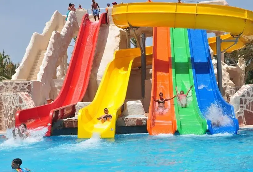 ホテル Medina Les Quatre Saisons Aqua Park Resort & Thalasso Djerba