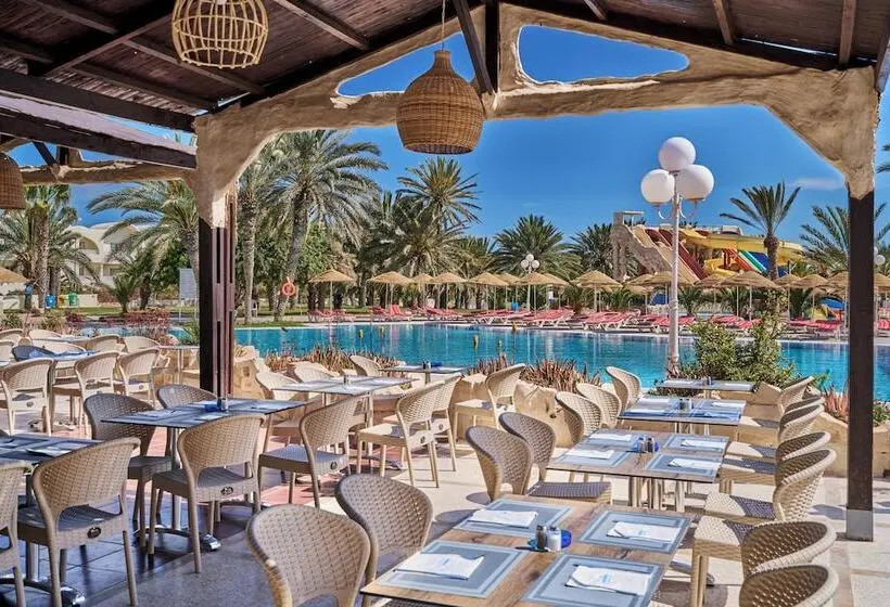 ホテル Medina Les Quatre Saisons Aqua Park Resort & Thalasso Djerba
