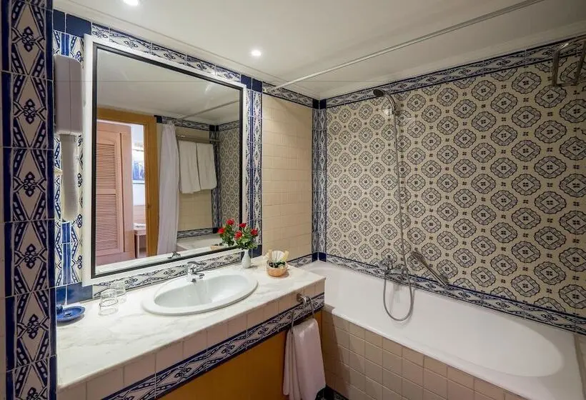 ホテル Medina Les Quatre Saisons Aqua Park Resort & Thalasso Djerba