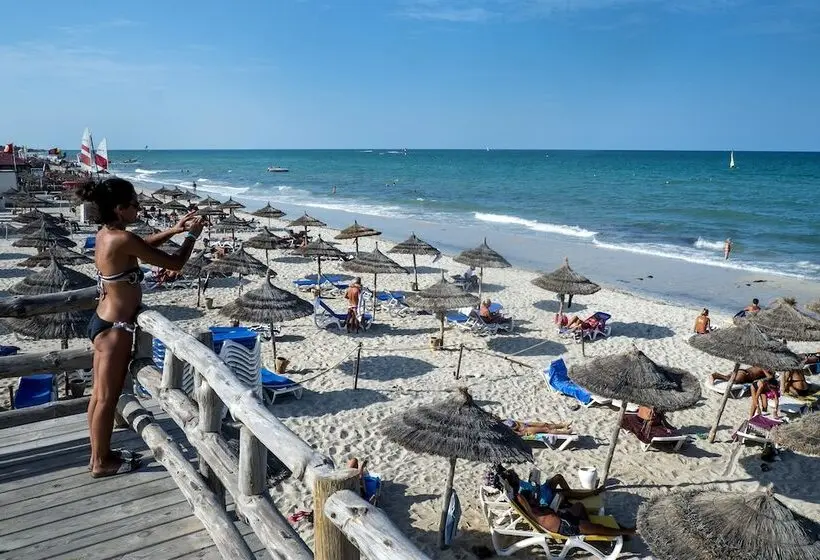 ホテル Medina Les Quatre Saisons Aqua Park Resort & Thalasso Djerba