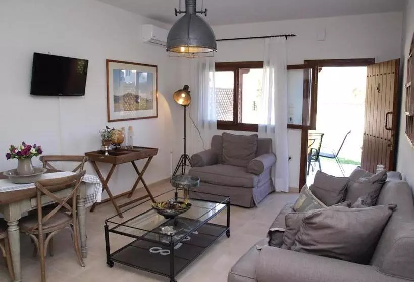 Melograno Apartments And Studios