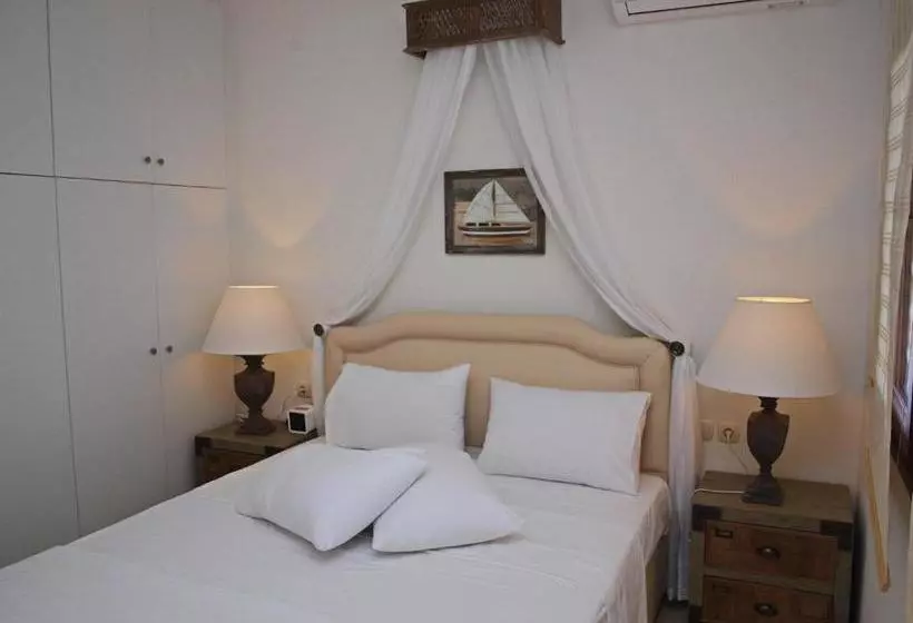 Melograno Apartments And Studios
